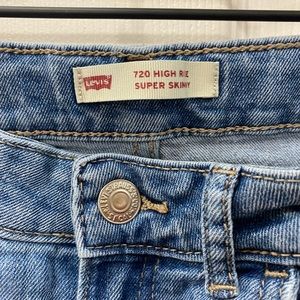 Levi’s High Rise Super-Skinny jeans 720 Size 16